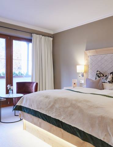 Modernes Hotelzimmer mit Ausblick