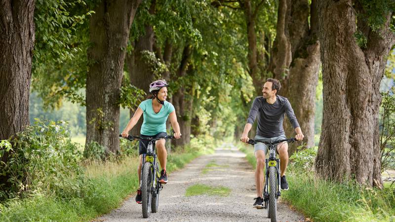 Pärchen beim Mountainbiken - Der Brandstetterhof