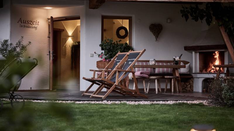 Kamin Lounge und Wellness - Der Brandstetterhof