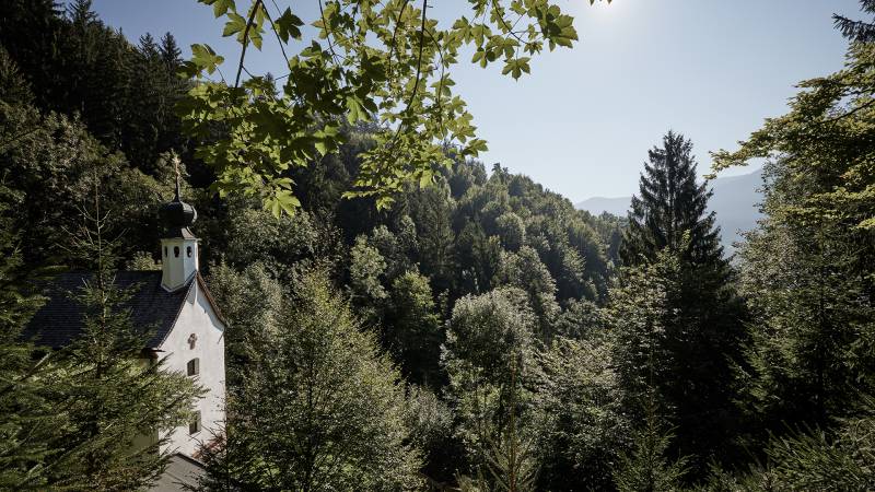 WaldKapelle MariaTax in Stans bei Sonnenschein